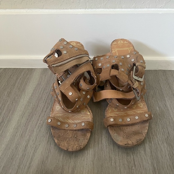 Dolce Vita Effie Block Sandal in Brown Suede - Size 8 - Picture 6 of 8
